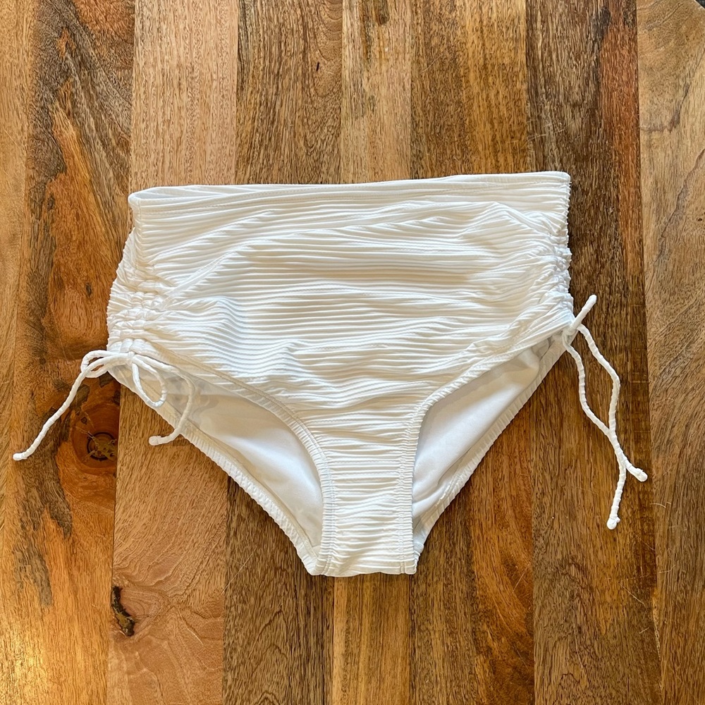 Kona Sol White High-Waist Cinch Side Swim Bottoms, Large